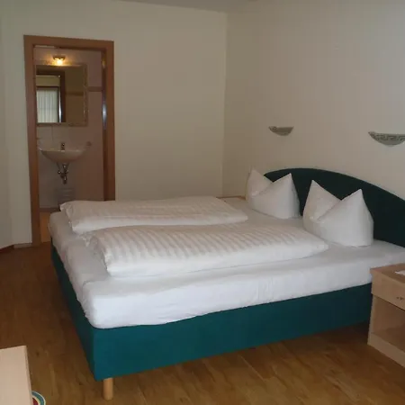Walchenhof Konukevi *