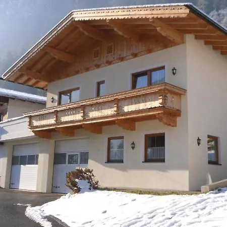 Konukevi Walchenhof Mayrhofen